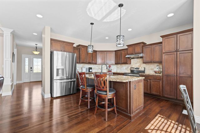 4314 SILVER VALLEY DR, Columbia, MO 65203