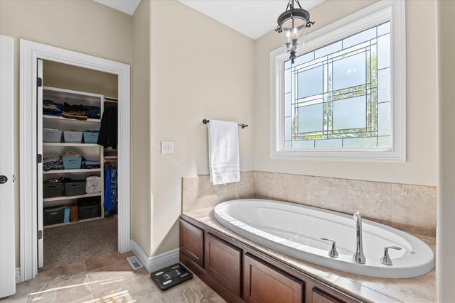 4314 SILVER VALLEY DR, Columbia, MO 65203