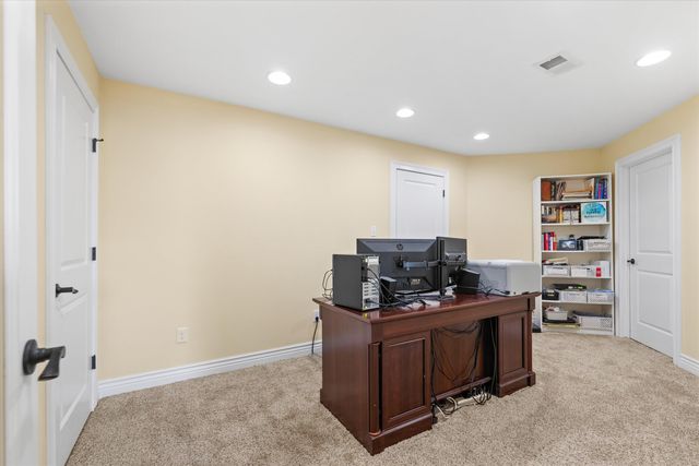 4314 SILVER VALLEY DR, Columbia, MO 65203