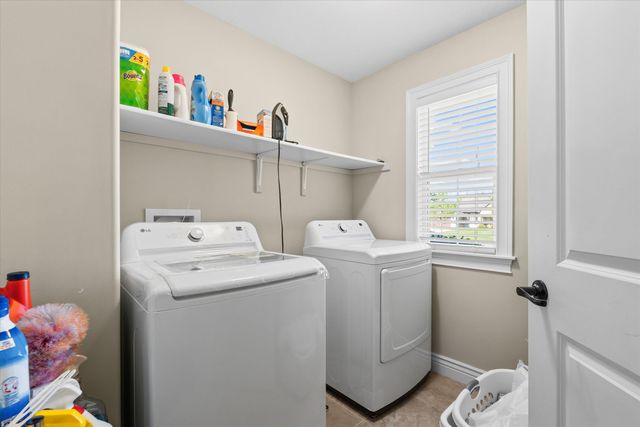 4314 SILVER VALLEY DR, Columbia, MO 65203