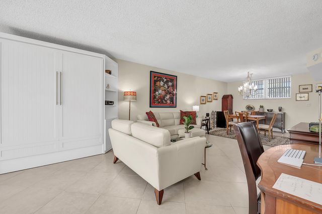 2460 Deer Creek Country Club Boulevard 206-a, Deerfield Beach, FL 33442