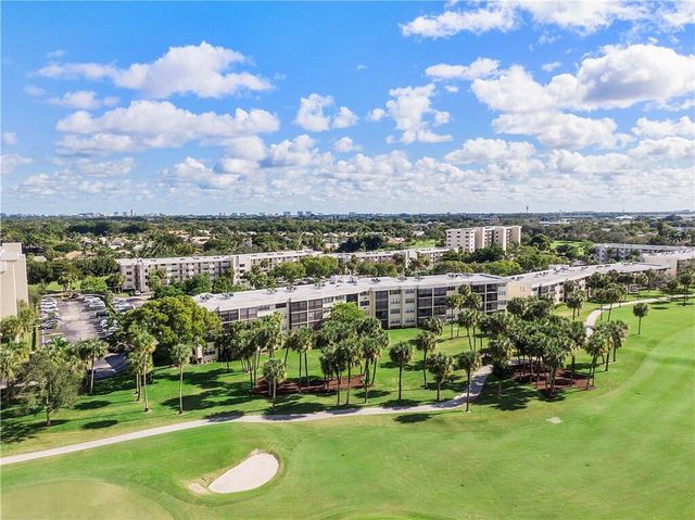 2460 Deer Creek Country Club Boulevard 206-a, Deerfield Beach, FL 33442
