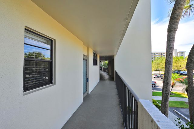 2460 Deer Creek Country Club Boulevard 206-a, Deerfield Beach, FL 33442