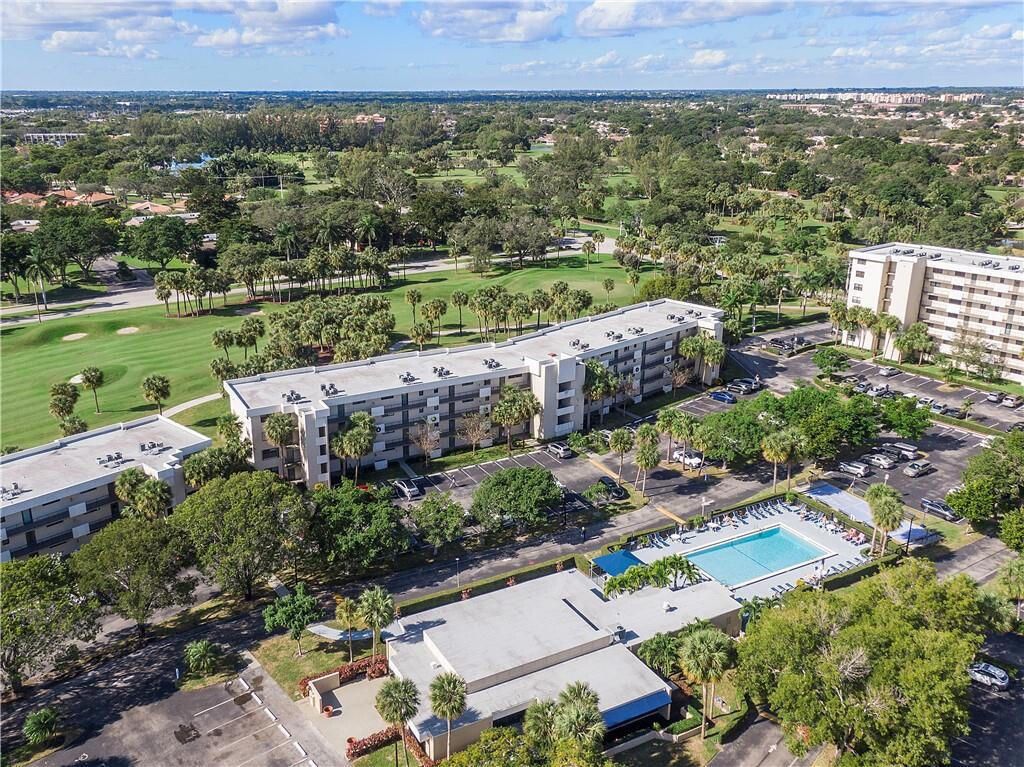2460 Deer Creek Country Club Boulevard 206-a, Deerfield Beach, FL 33442