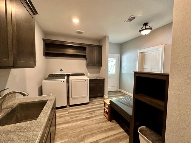 1145 Goodson Loop, Pinehurst, TX 77362