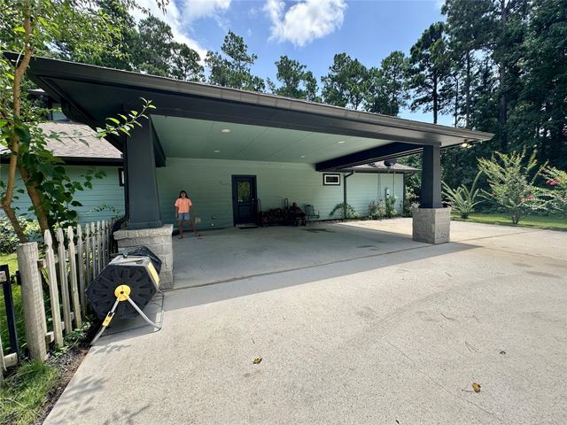 1145 Goodson Loop, Pinehurst, TX 77362