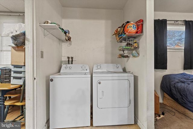 30 W MIDDLE ST, Hanover, PA 17331