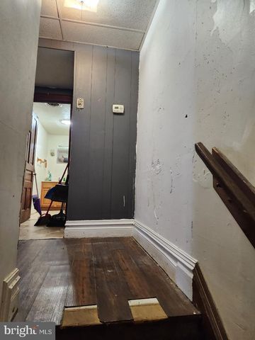 30 W MIDDLE ST, Hanover, PA 17331