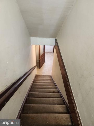 30 W MIDDLE ST, Hanover, PA 17331