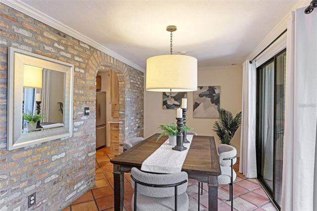 11 SANDY COVE ROAD 8F, Sarasota, FL 34242