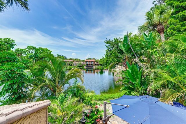 11 SANDY COVE ROAD 8F, Sarasota, FL 34242