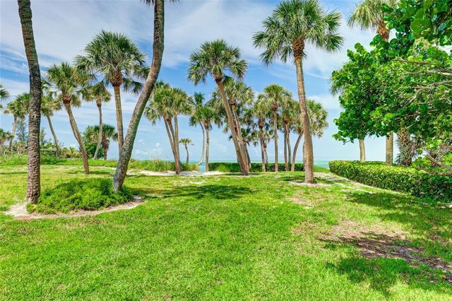 11 SANDY COVE ROAD 8F, Sarasota, FL 34242