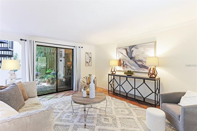 11 SANDY COVE ROAD 8F, Sarasota, FL 34242