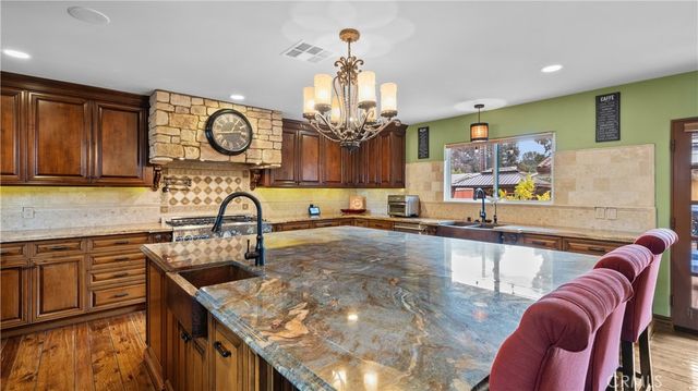 24604 Apple Street, Newhall, CA 91321