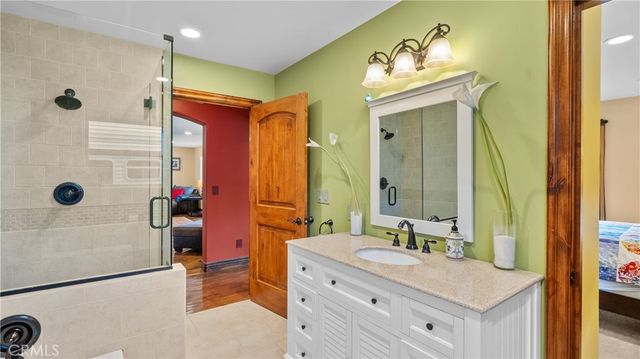 24604 Apple Street, Newhall, CA 91321