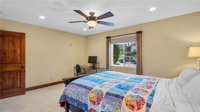 24604 Apple Street, Newhall, CA 91321