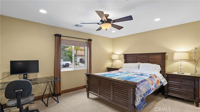 24604 Apple Street, Newhall, CA 91321