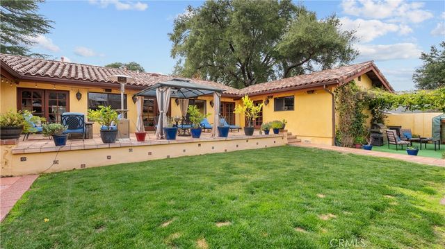 24604 Apple Street, Newhall, CA 91321