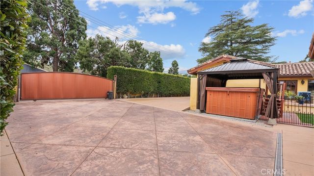24604 Apple Street, Newhall, CA 91321