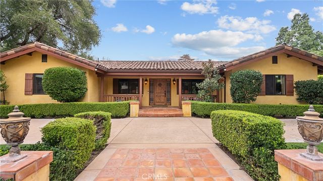 24604 Apple Street, Newhall, CA 91321