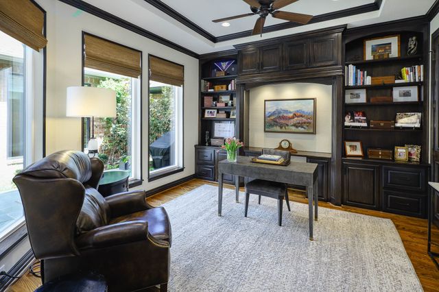 17 Ashton Court, Dallas, TX 75230