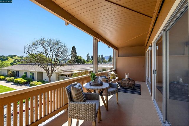 1548 Golden Rain Rd 2, Walnut Creek, CA 94595