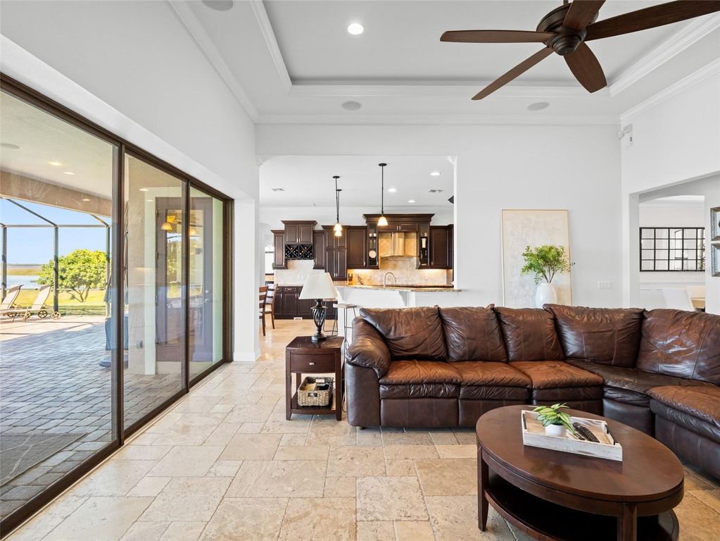 Image 18 of property listing at 1520 CANOPY OAKS COURT, St Cloud, FL 34771