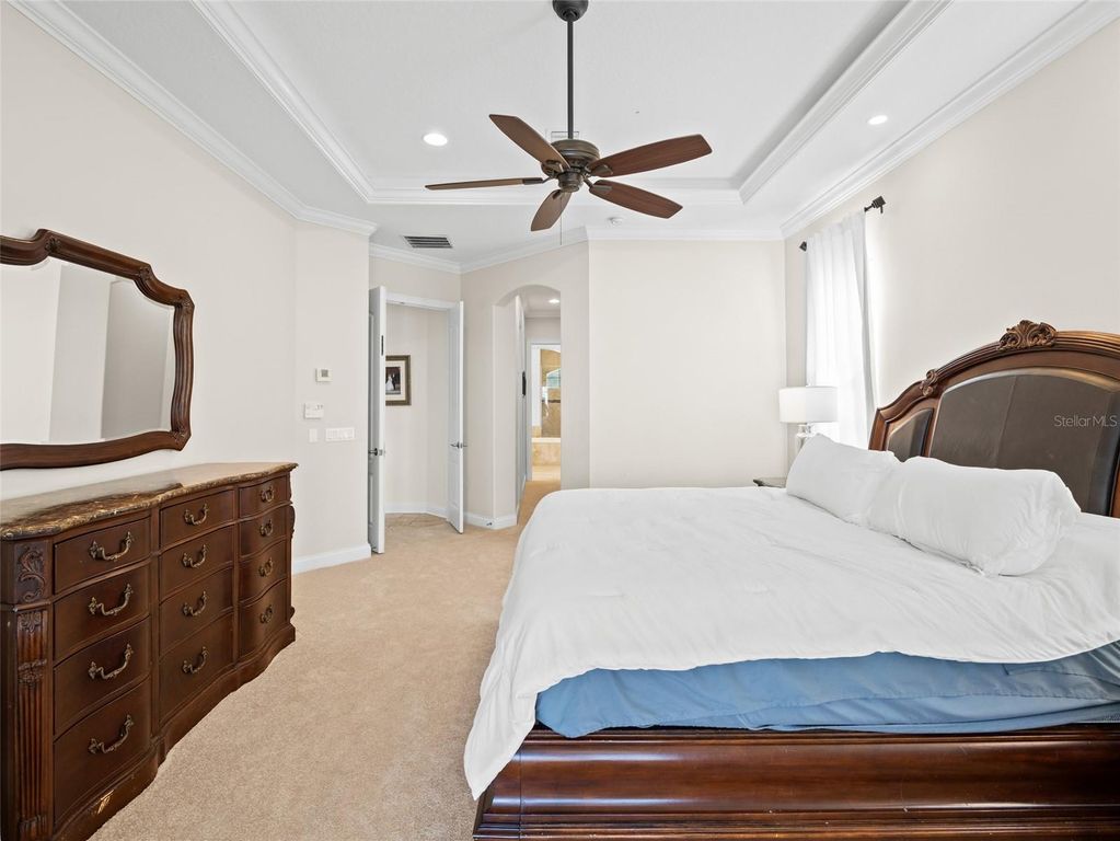 Image 22 of property listing at 1520 CANOPY OAKS COURT, St Cloud, FL 34771