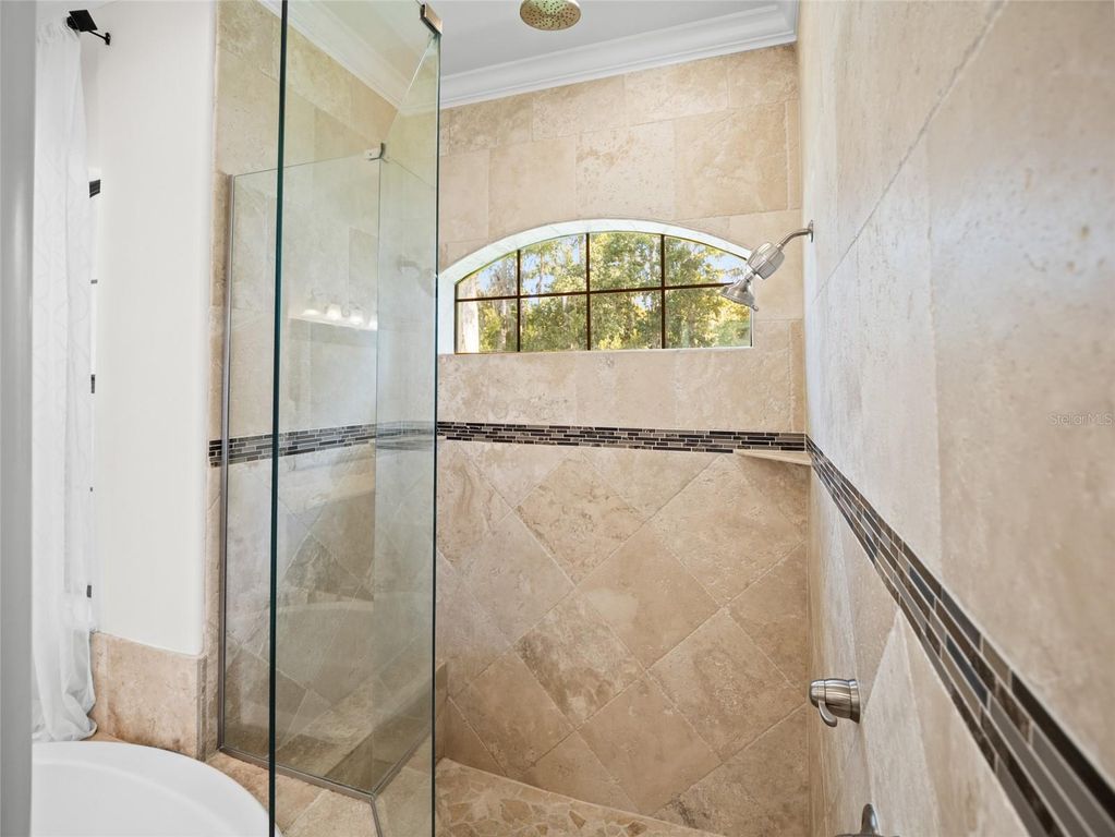 Image 27 of property listing at 1520 CANOPY OAKS COURT, St Cloud, FL 34771