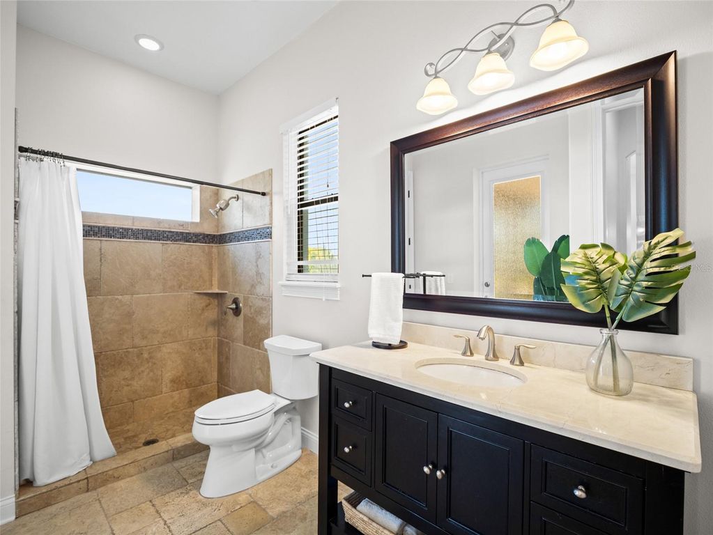 Image 28 of property listing at 1520 CANOPY OAKS COURT, St Cloud, FL 34771