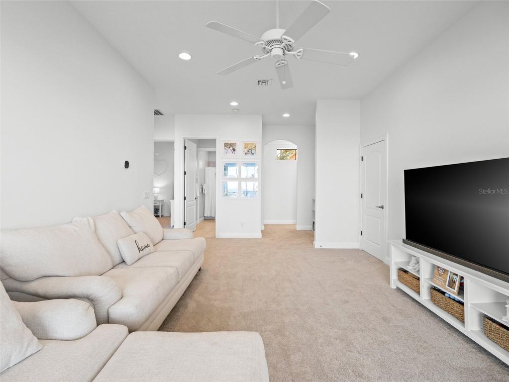 Image 32 of property listing at 1520 CANOPY OAKS COURT, St Cloud, FL 34771