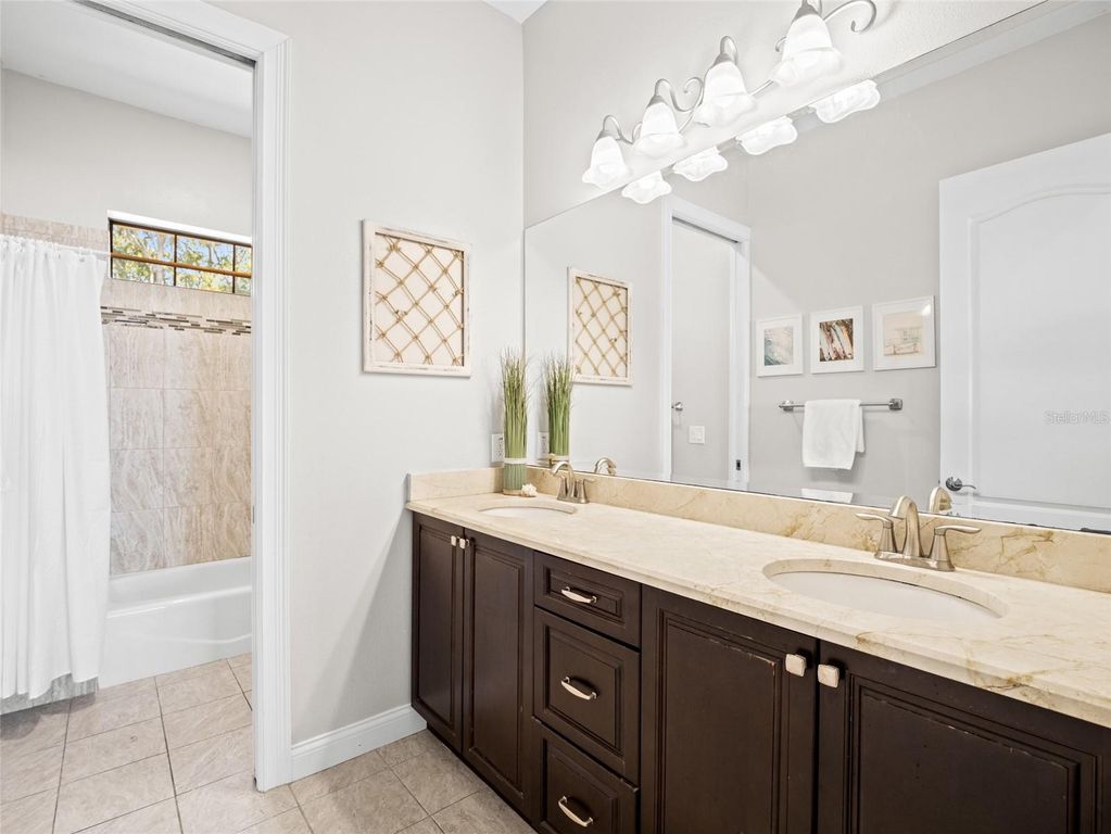 Image 35 of property listing at 1520 CANOPY OAKS COURT, St Cloud, FL 34771