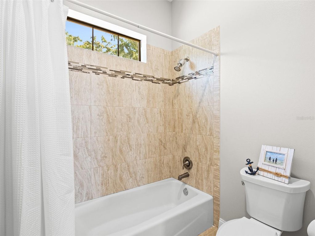 Image 36 of property listing at 1520 CANOPY OAKS COURT, St Cloud, FL 34771