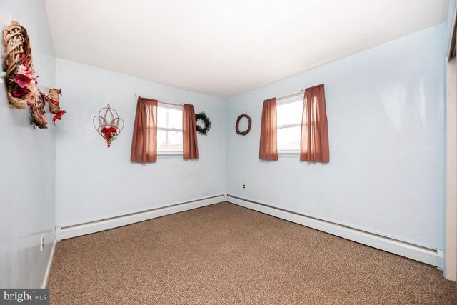 205 BLACKWOOD DR, Reading, PA 19606