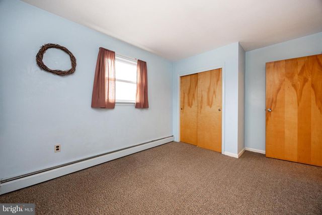 205 BLACKWOOD DR, Reading, PA 19606