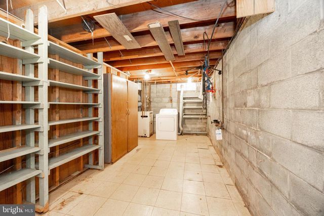 205 BLACKWOOD DR, Reading, PA 19606