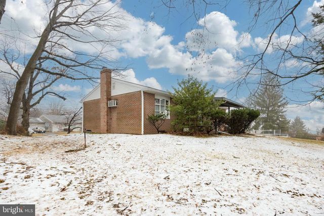 205 BLACKWOOD DR, Reading, PA 19606