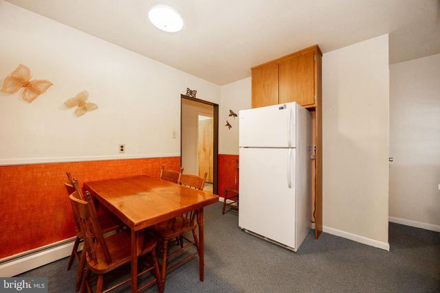 205 BLACKWOOD DR, Reading, PA 19606