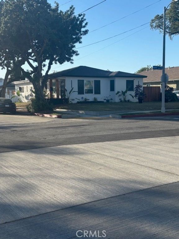 503 W Denni, Wilmington, CA 90744 — photo 2