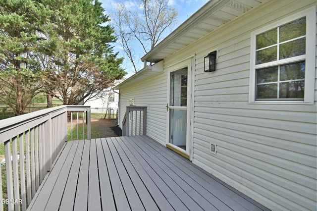 2913 Village Lane, Sevierville, TN 37862