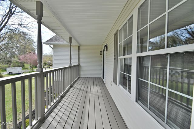 2913 Village Lane, Sevierville, TN 37862