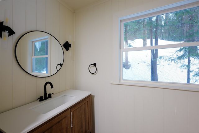 37 Wright Road, Ludlow, VT 05149