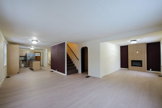 37 Wright Road, Ludlow, VT 05149