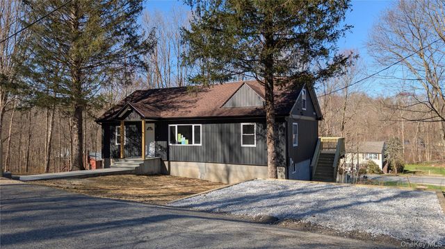 9 Park Road, Carmel, NY 10512