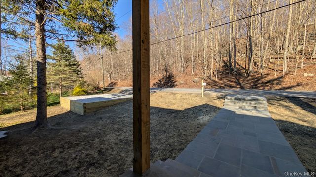 9 Park Road, Carmel, NY 10512