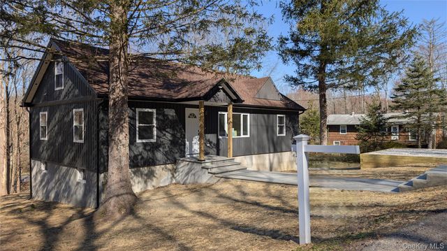 9 Park Road, Carmel, NY 10512