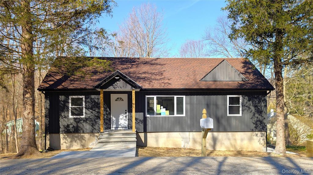 9 Park Road, Carmel, NY 10512
