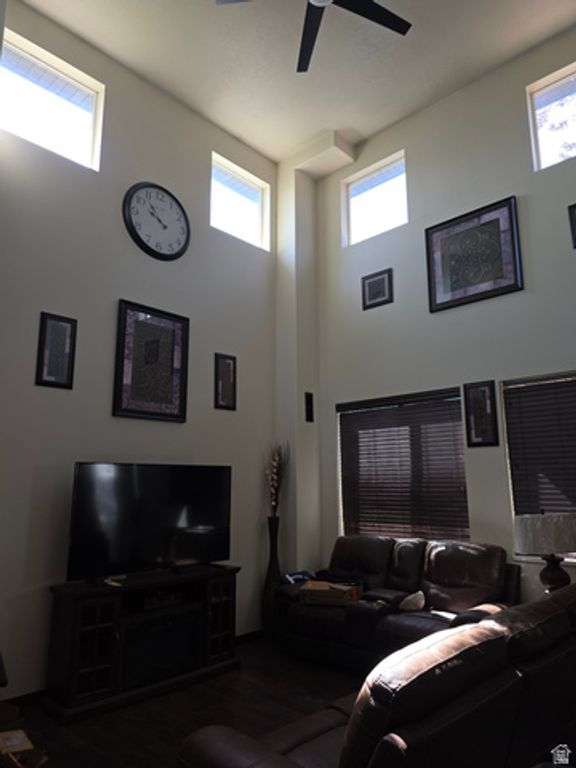 5937 W MAREN PL, West Jordan, UT 84081 — photo 3