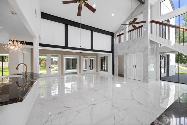 5230 Meadow Forest Drive, Richmond, TX 77406
