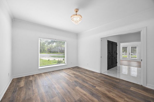 5230 Meadow Forest Drive, Richmond, TX 77406